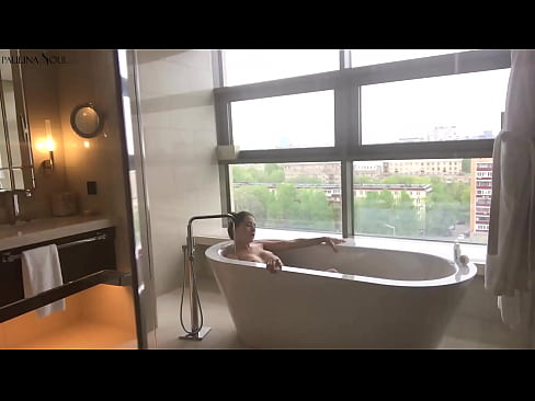 ❤️ Awqn babe Passionately jerking si pa rẹ obo ni baluwe ️ Ohun onihoho ti ile